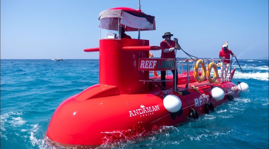 Semi-Submarine Ride
